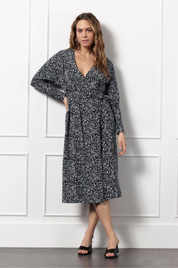 Angie leaves dress - Afbeelding 3